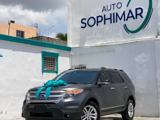 Ford Explorer XLT en venta