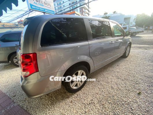 Dodge Grand Caravan Minivan en venta