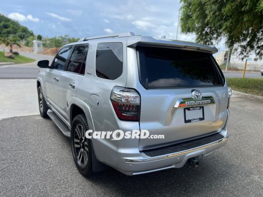 Toyota 4Runner Jeepeta en venta