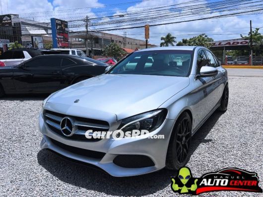 Mercedes-Benz Clase C Carros en venta