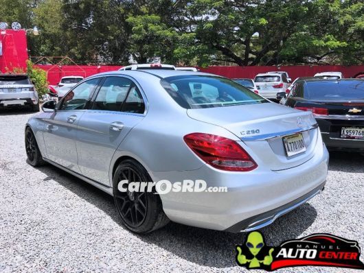 Mercedes-Benz Clase C Carros en venta