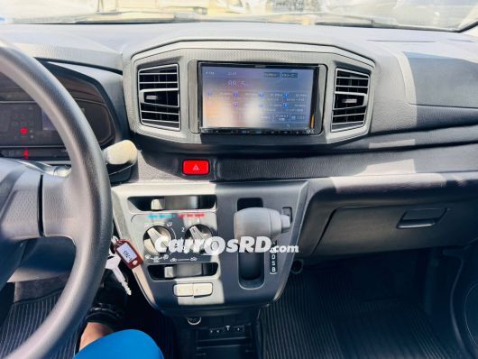 Daihatsu Mira Hatchback en venta