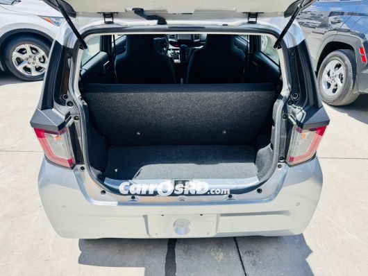Daihatsu Mira Hatchback en venta