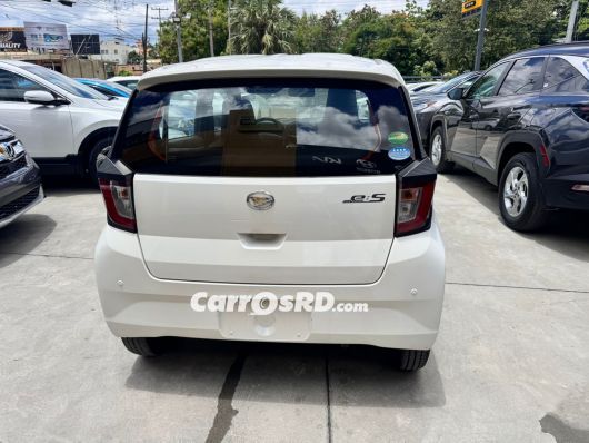 Daihatsu Mira Hatchback en venta