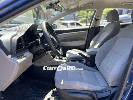 Hyundai Elantra Carros en venta