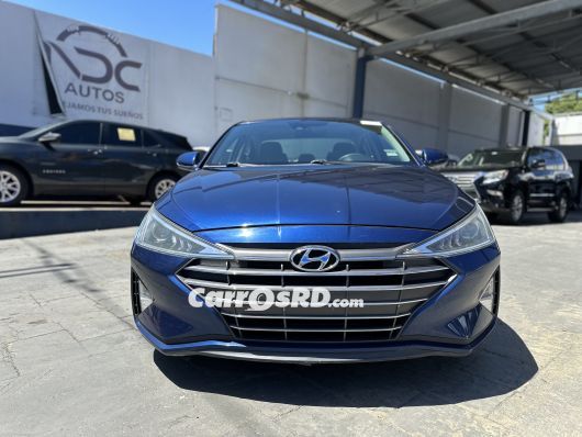 Hyundai Elantra Carros en venta