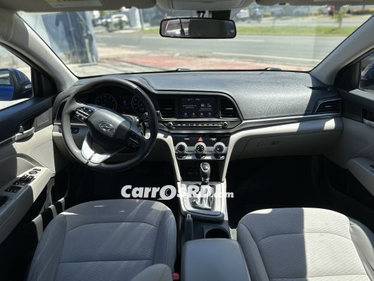 Hyundai Elantra Carros en venta