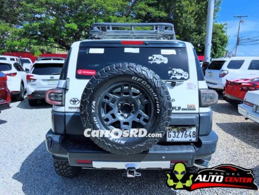Toyota FJ Cruiser Jeepeta en venta