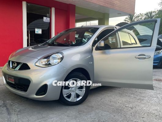 Nissan March Hatchback en venta