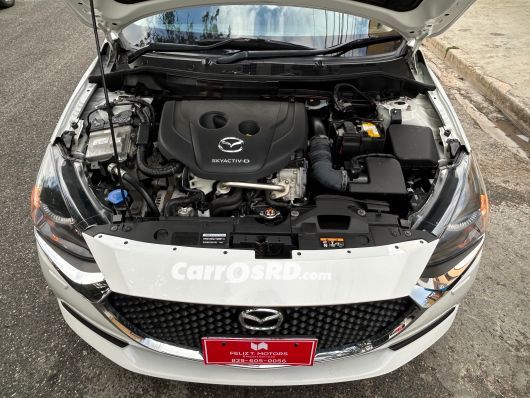Mazda Demio Carros en venta