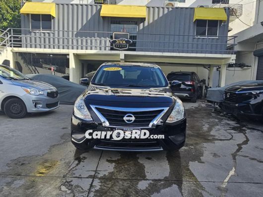 Nissan Versa Carros en venta