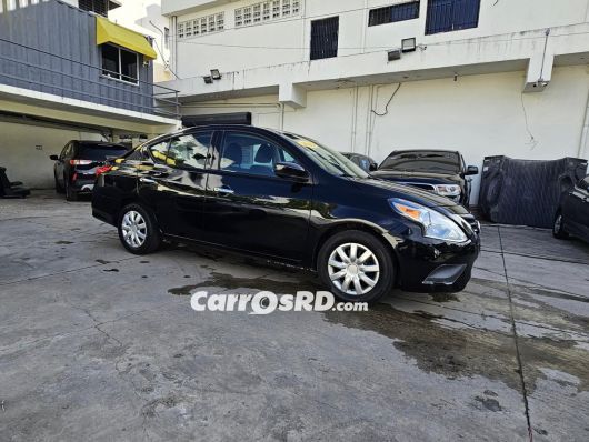 Nissan Versa Carros en venta