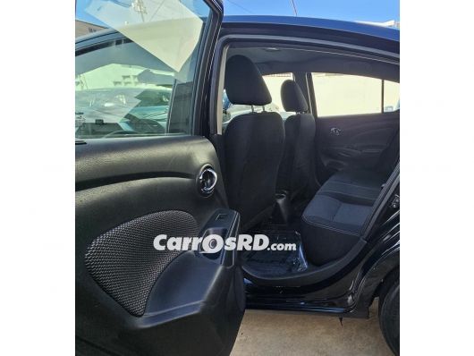 Nissan Versa Carros en venta