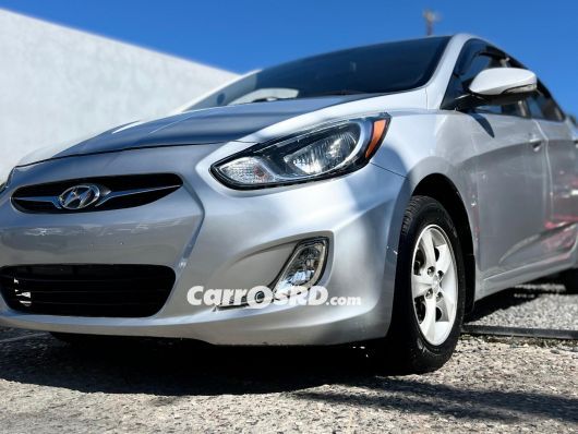 Hyundai Accent Carros en venta