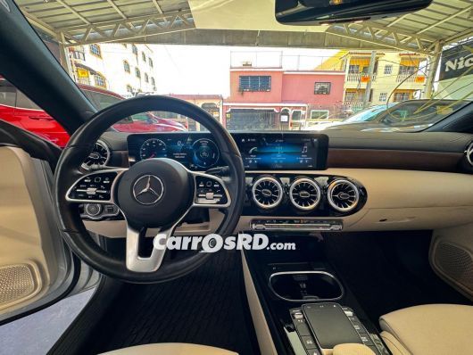 Mercedes-Benz Clase CLA Carros en venta