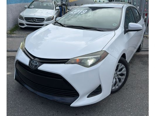 Toyota Corolla LE en venta