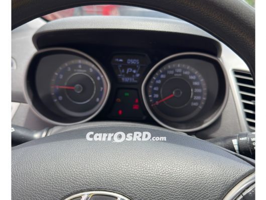 Hyundai Avante Carros en venta