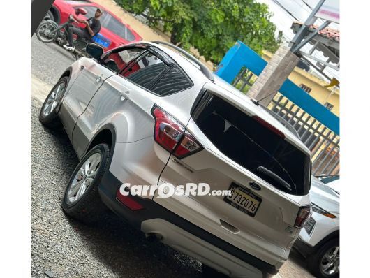 Ford Escape Jeepeta en venta