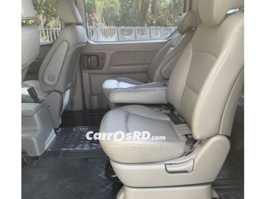 Hyundai Grand Starex Minivan en venta