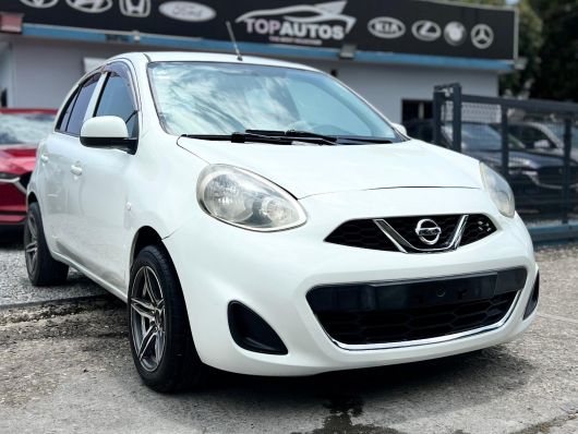 Nissan March Básico en venta