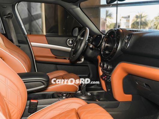 MINI Cooper Jeepeta en venta