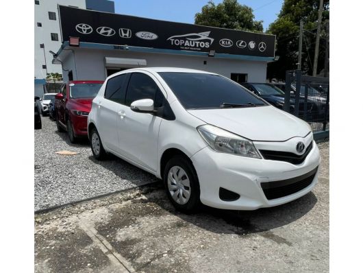 Toyota Vitz Básico en venta