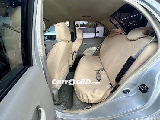 Nissan March Carros en venta