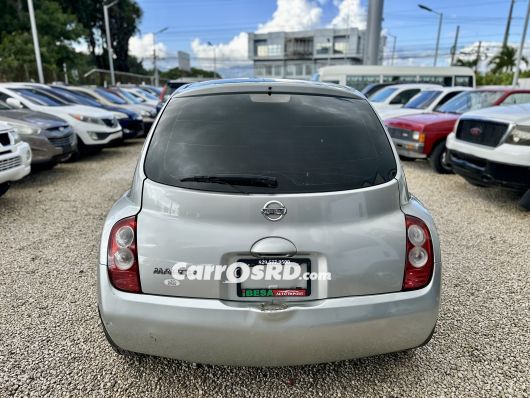 Nissan March Carros en venta