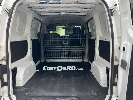 Nissan NV Minivan en venta