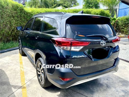Toyota Rush Jeepeta en venta