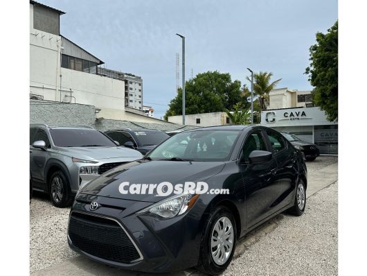 Toyota Yaris Carros en venta