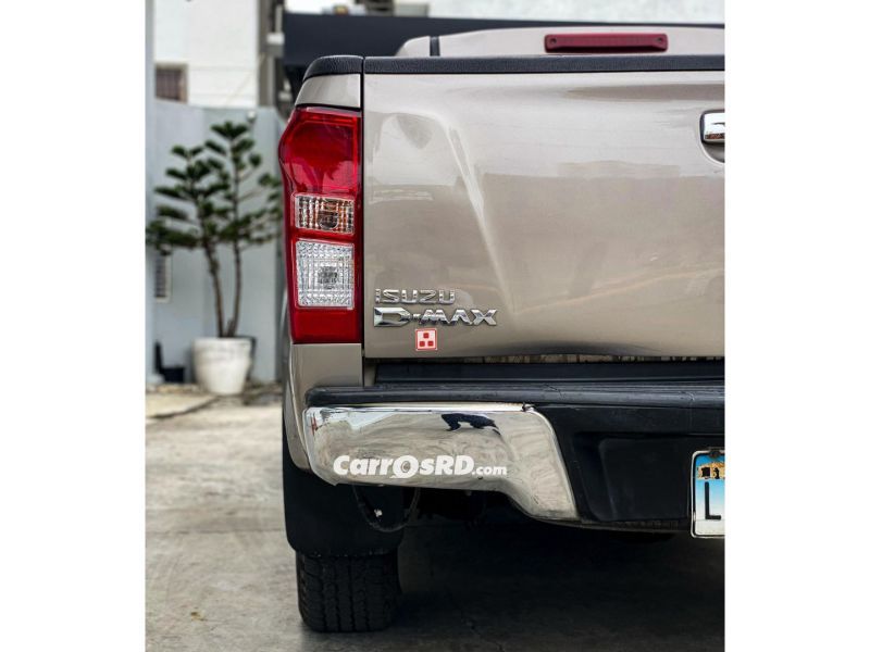 Isuzu