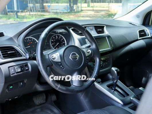 Nissan Sentra Carros en venta