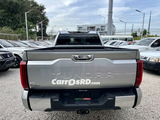 Toyota Tundra Camioneta en venta