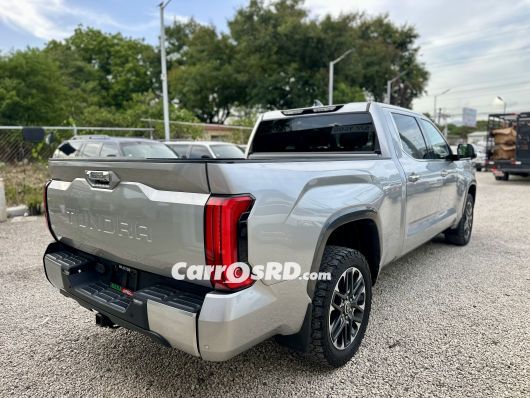 Toyota Tundra Camioneta en venta