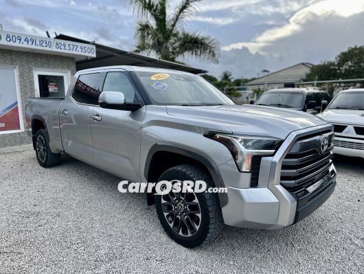 Toyota Tundra Camioneta en venta