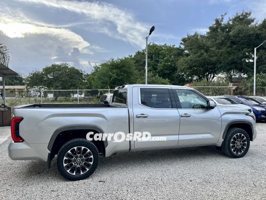 Toyota Tundra Camioneta en venta