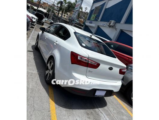Kia Rio Carros en venta