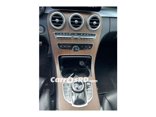 Mercedes-Benz Clase C Carros en venta