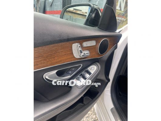 Mercedes-Benz Clase C Carros en venta
