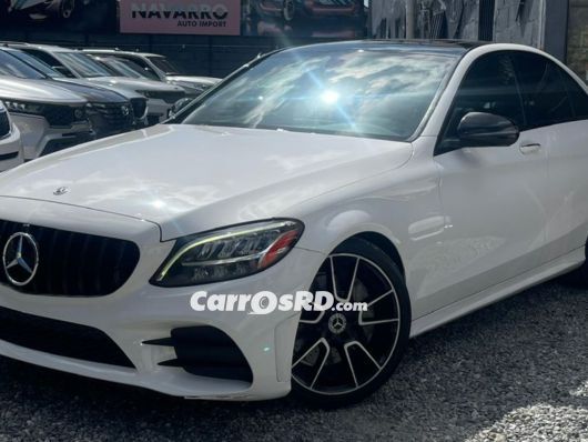 Mercedes-Benz Clase C Carros en venta