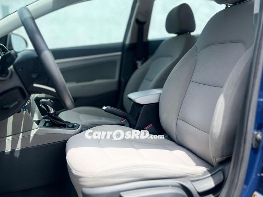 Hyundai Elantra Carros en venta