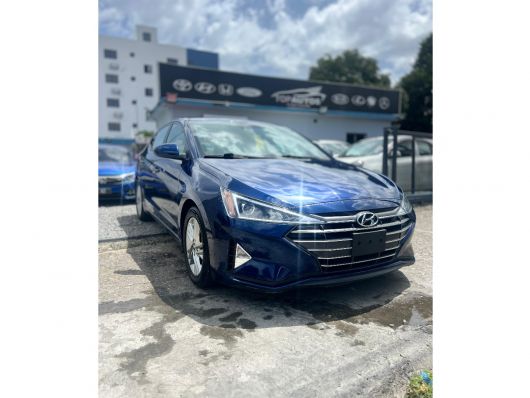Hyundai Elantra SEL en venta