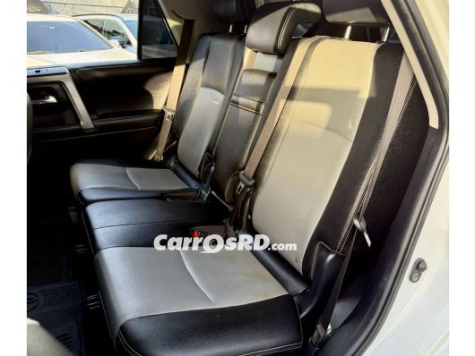 Toyota 4Runner Jeepeta en venta