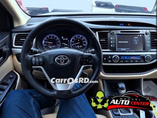 Toyota Highlander Jeepeta en venta