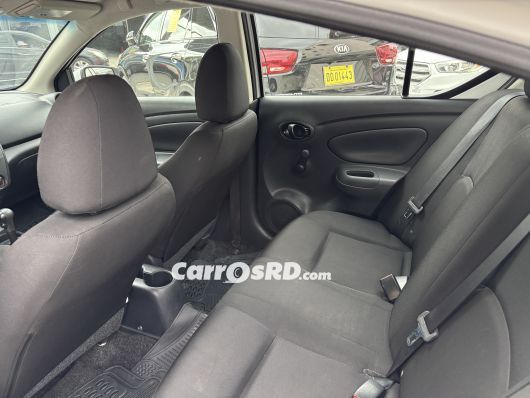Nissan Versa Carros en venta