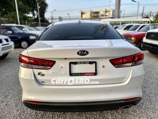 Kia K5 Carros en venta
