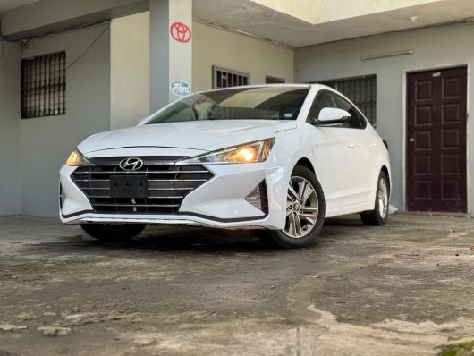 Hyundai Elantra SEL en venta