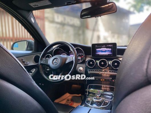Mercedes-Benz Clase C Carros en venta