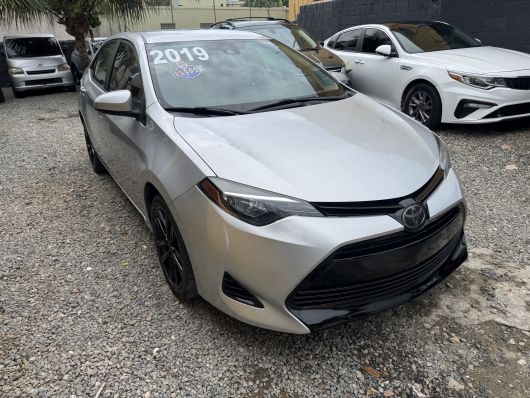 Toyota Corolla LE en venta